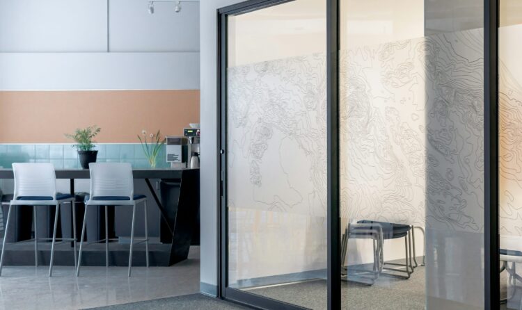 Aluminium Sliding Doors: Enhance Your Place’s Beauty